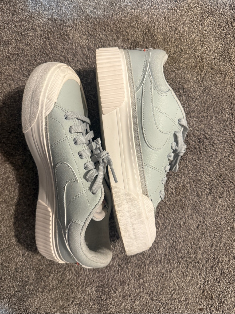 Nike Court Legacy Lift Platform Sneakers Women’s Size 8 Light Blue